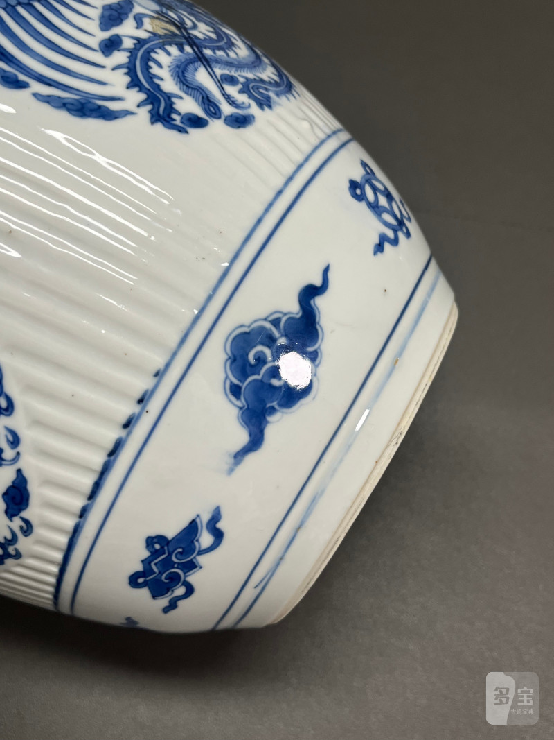 清康熙  青花龙凤纹瓜棱罐（带木盖） - 图13
